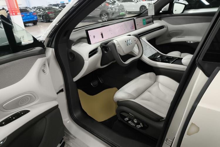 Used IM LS7 2023 90 kWh Elite Rear-Drive Version