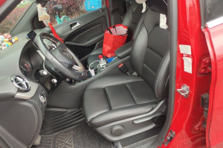 Used Mercedes-Benz B-Class 2017 B 200 Sport Edition Left Front Seat