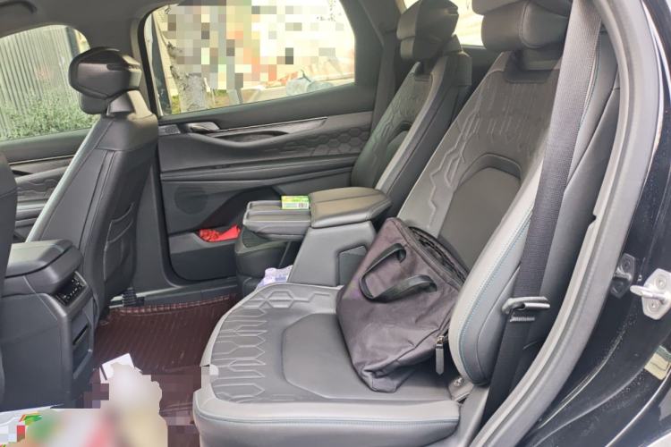 Used Ford Edge 2023 Ford Explorer L 2.0T EcoBoost Two-Wheel Drive 7-Seater Luxury Model Left Rear Seat