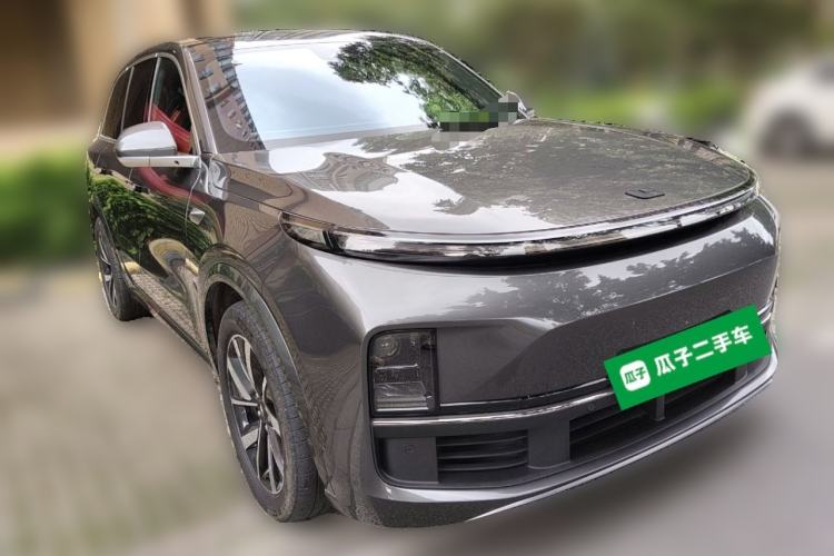 Used Li Auto L8 2023 Air model Front Right 45 Deg