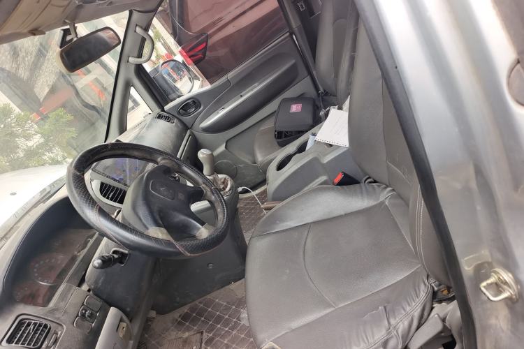 Used FORTHING Lingzhi 2014 M5 Q3 2.0L 7-seat Short-Wheelbase Luxury Model Left Front Seat