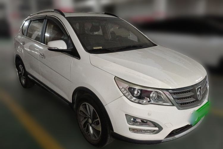 Used Baojun 560 2015 1.8L manual luxury version