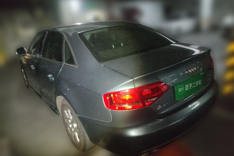 Used Audi A4L 2012 2.0 TFSI automatic Comfort trim level