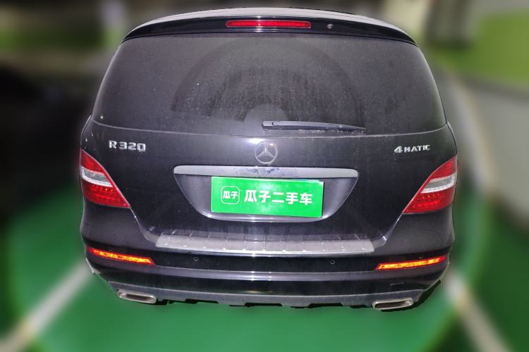 Used Mercedes-Benz R-Class 2017 R 320 4MATIC Business Edition Prestige Model
