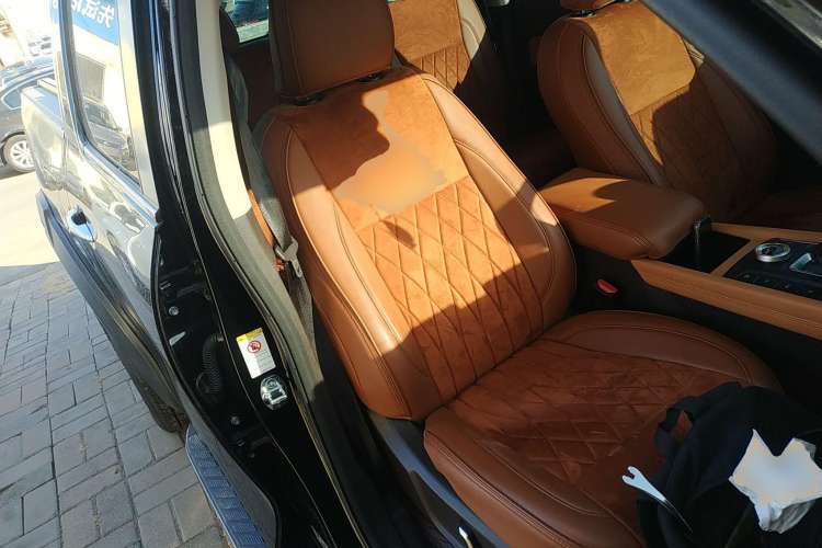 Used Great Wall Poer 2023 2.0T Passenger Version Automatic Diesel 4x4 Prestige Edition GW4D20M