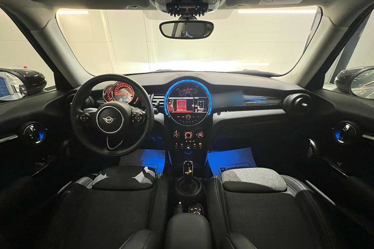 Used MINI MINI 2019 1.5T COOPER Classic Edition