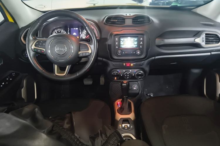 Used Jeep Renegade 2017 180T Automatic Jingneng Edition Center Console