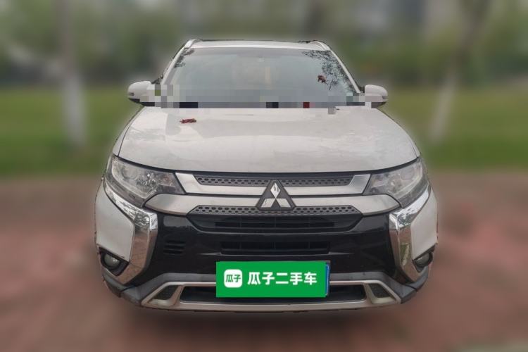 Used Mitsubishi Outlander 2019 2.0L Two-Wheel Drive Comfort Edition 5 Seats China V Standard