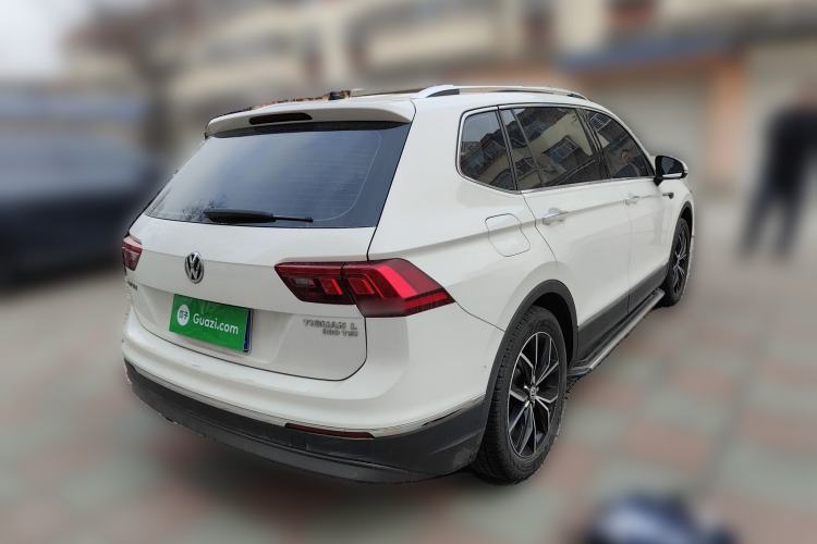 Used Volkswagen Tiguan L 2019 Revised 330TSI Automatic Two-Wheel Drive Smart & Luxury Edition China VI Standard