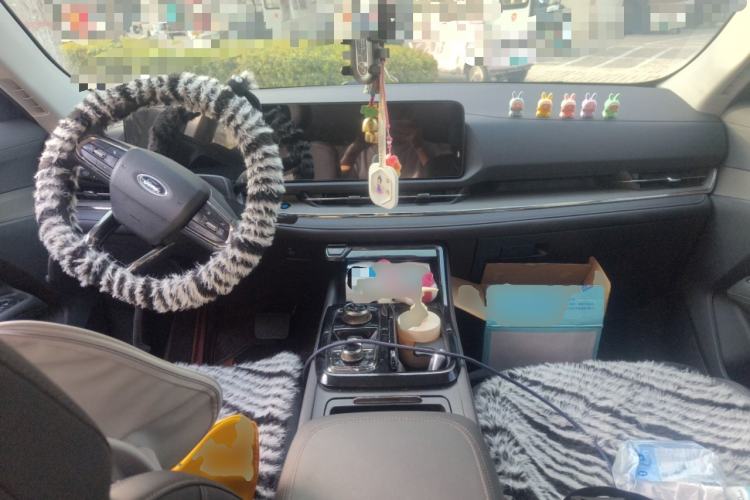 Used Ford Equator Sport 2023 EcoBoost 170 Elite Model Center Console