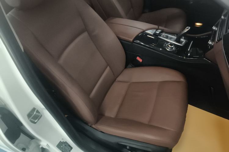 Used BMW 5 Series 2014 520Li Elegant Model
