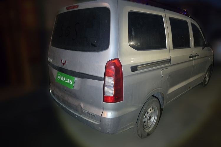 Used Wuling Hongguang V 2019 1.5L Base Version China VI LAR