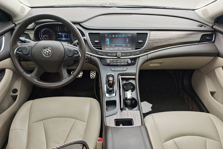 Used Buick LaCrosse 2016 Revised 20T Leading Edition Center Console