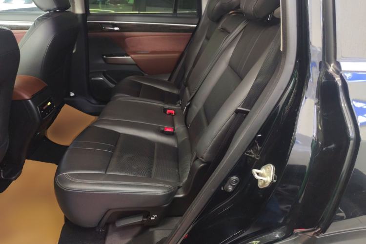 Used GAC Trumpchi GS8 2017 320T Four-Wheel Drive Luxury Smart Connectivity Version (7 Seats)