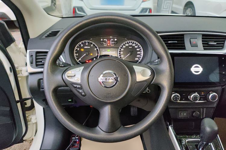 Used Nissan Sylphy 2019 Classic 1.6XL CVT Luxury Edition Steering Wheel