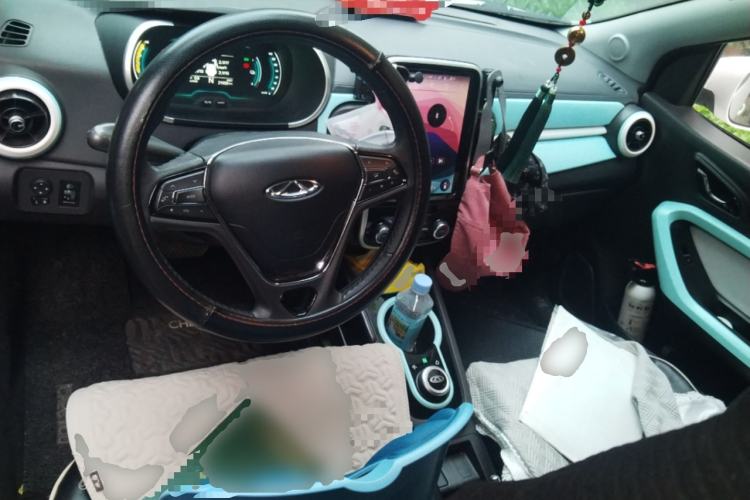 Used Chery QQ Little Ant 2021 150 000 Yuan Ant Fan Edition Ant Trend Version Lithium Iron Phosphate Center Console