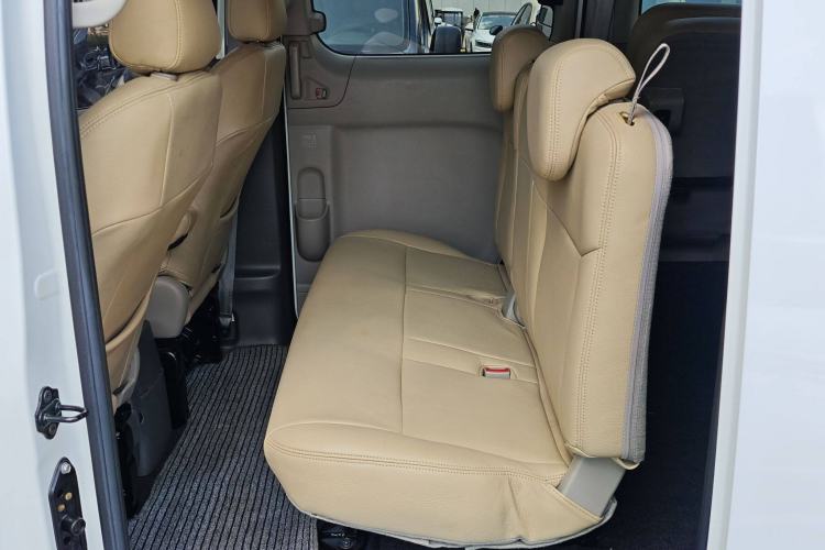 Used Nissan NV200 2016 Revised Version 1.6L CVT Luxury Edition