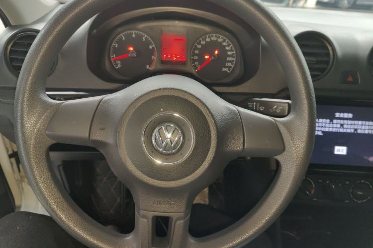 Used Volkswagen Jetta 2015 1.6L Manual Fashion Edition