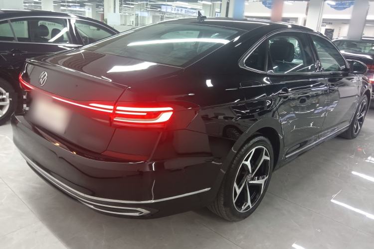 Used Volkswagen Passat 2023 Restyled 330TSI Starry Luxury Edition
