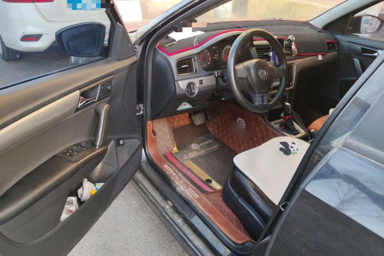 Used Volkswagen Lavida 2013 Revised Classic 1.6L Automatic Fashion Edition