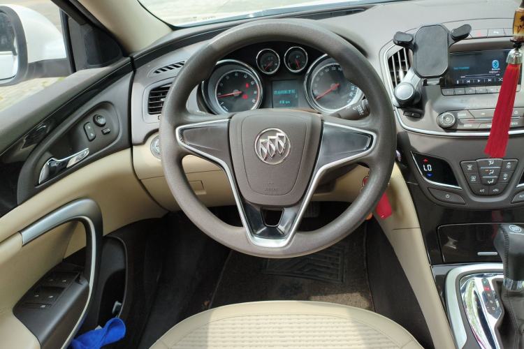 Used Buick Regal 2015 2.0L Leading Fashion Edition Steering Wheel