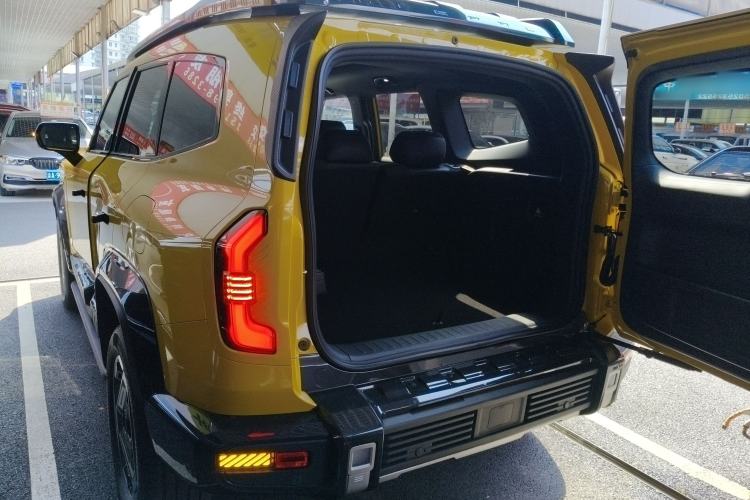 Used Deepal G318 2025 Worry-Free Adventure Edition Four-Wheel Drive Secret Realm Version Trunk