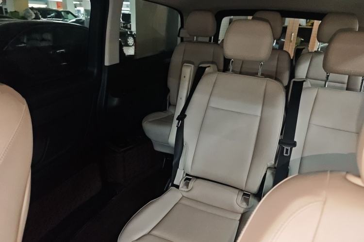 Used Mercedes-Benz Vito 2021 2.0T Elite Version 7 Seats Left Rear Seat