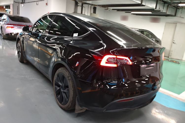 Used Tesla Model Y 2023 Rear-Wheel-Drive Version