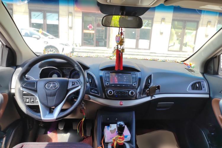 Used JAC Group Refine S5 2013 2.0T Manual New Edition
