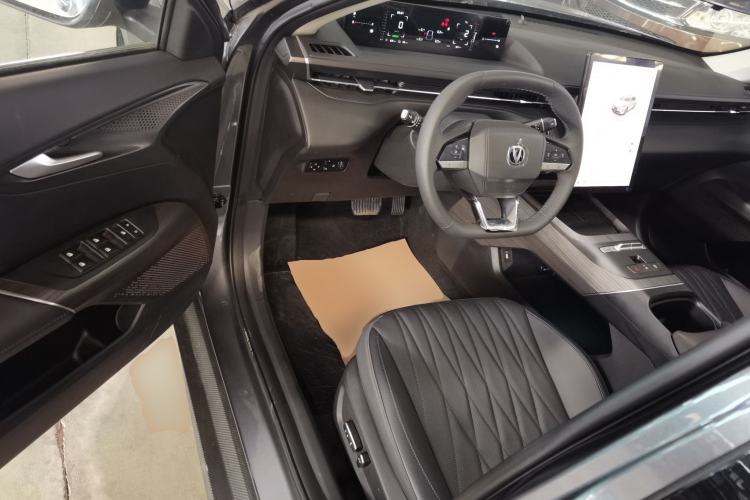 Used Changan Eado PHEV 2025 Smart New Blue Whale 145KM Battleship Edition