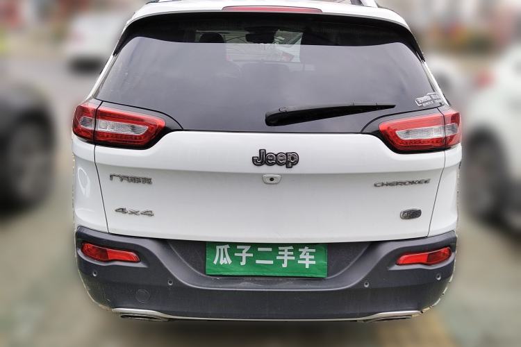 Used Jeep Cherokee 2016 2.4L All-in-One Edition
