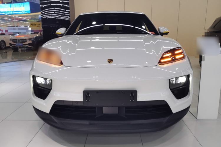 Used Porsche Macan 2024 Macan Long Range Edition
