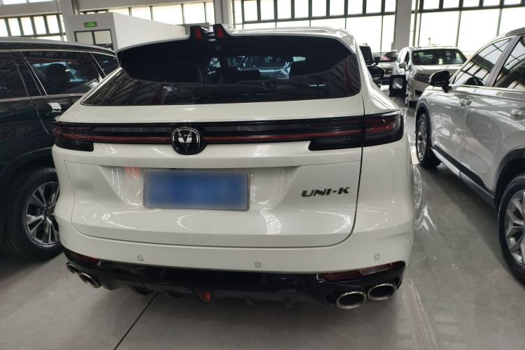 Used CHANGAN UNI-K 2023 2.0T Two-Wheel Drive Enjoyment Version

