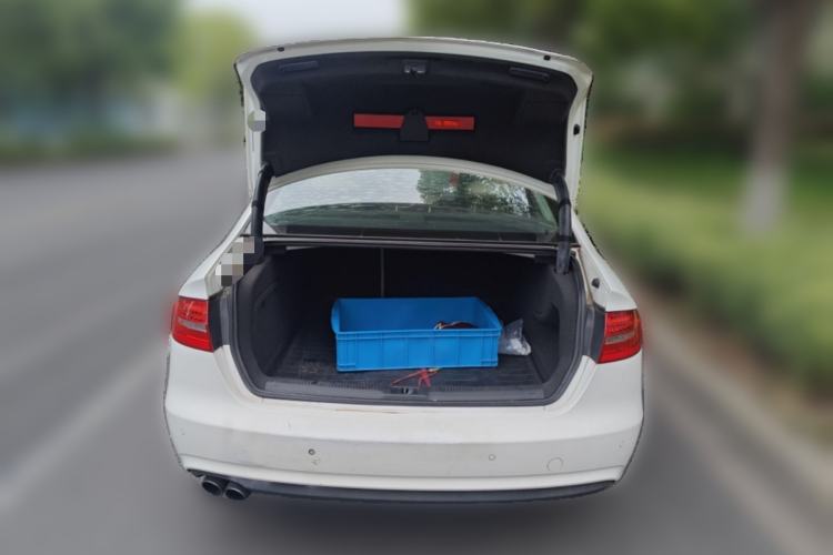 Used Audi A4L 2015 35 TFSI Automatic Standard Model Trunk