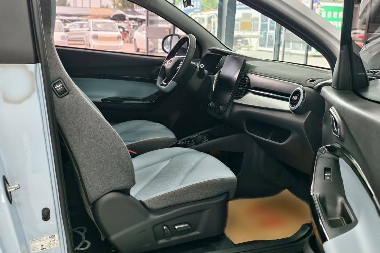 Used Chery New Energy Little Ant 2022 300 000 Yuan "Ant Fan" Edition "Extra Sweet" Version Lithium Iron Phosphate 29.2 kWh 30 kW 301 km