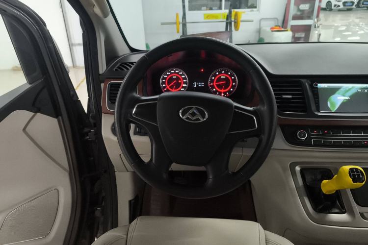 Used SAIC MAXUS G10 2016 2.4L Manual Elite Edition