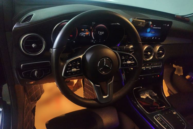 Used Mercedes-Benz GLC 2021 GLC 260 L 4MATIC Dynamic Edition Steering Wheel