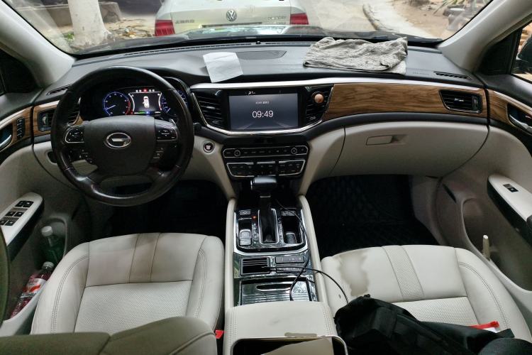 Used GAC Trumpchi GS8 2017 320T Two-Wheel Drive Luxury Smart Connectivity Version (7 Seats)
