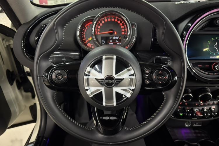 Used MINI Clubman 2019 1.5T COOPER Connoisseur Interior 3