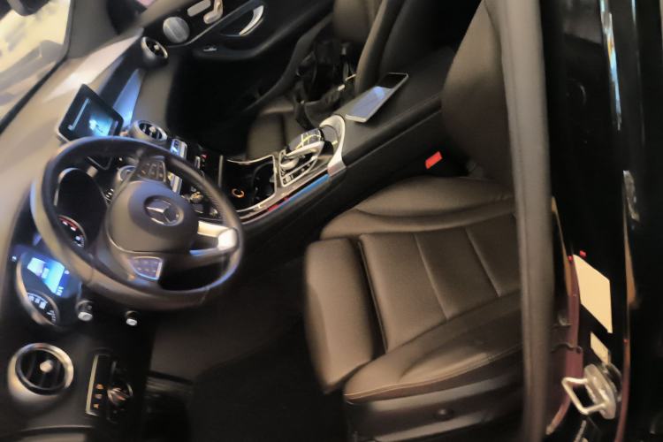 Used Mercedes-Benz GLC 2017 GLC 260 4MATIC Luxury Model
