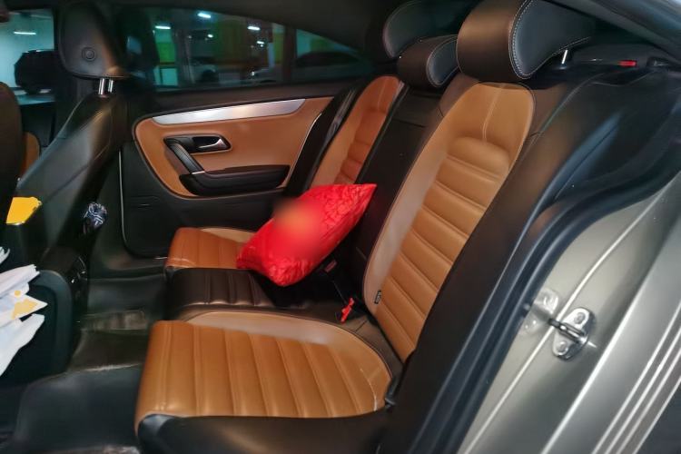 Used Volkswagen FAW-Volkswagen CC 2016 1.8TSI Luxury Model Left Rear Seat