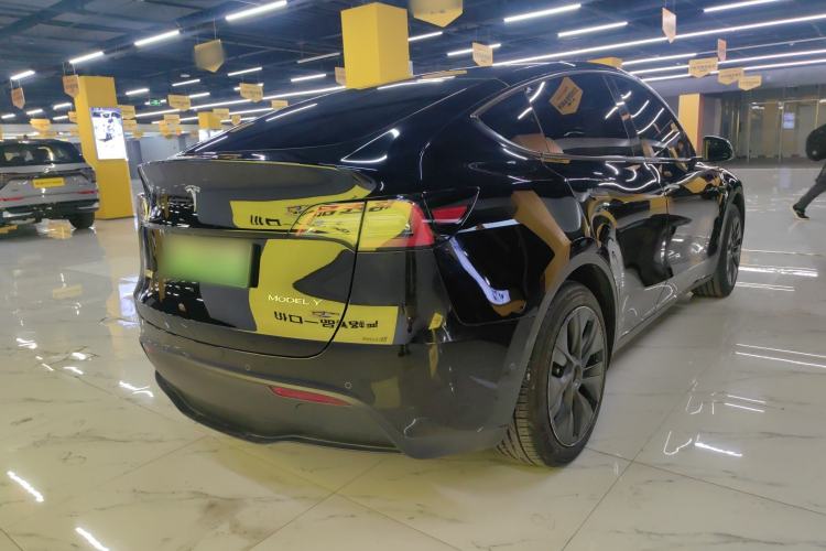 Used Tesla Model Y 2023 Rear-Wheel-Drive Version