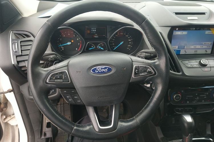 Used Ford Kuga 2017 EcoBoost 180 Two-Wheel-Drive Luxury Wing Edition Steering Wheel