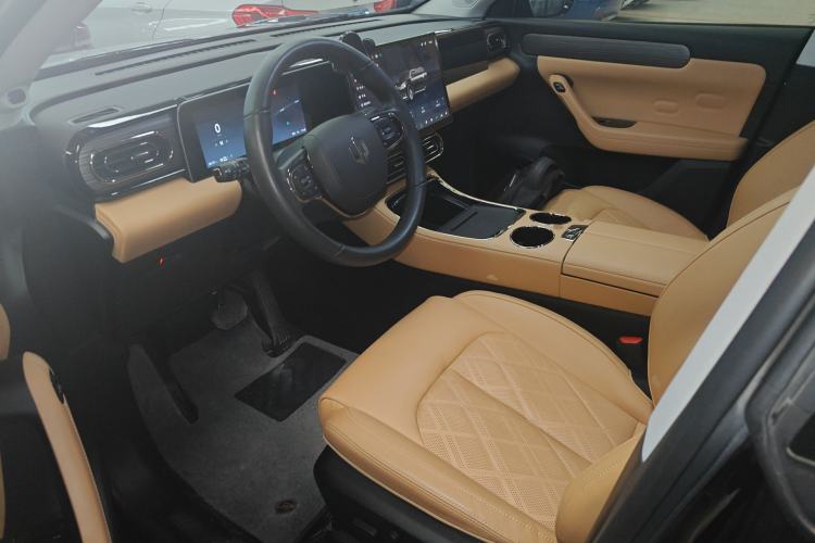 Used Leapmotor C11 2024 All-Electric 580 Luxury Edition Left Front Seat