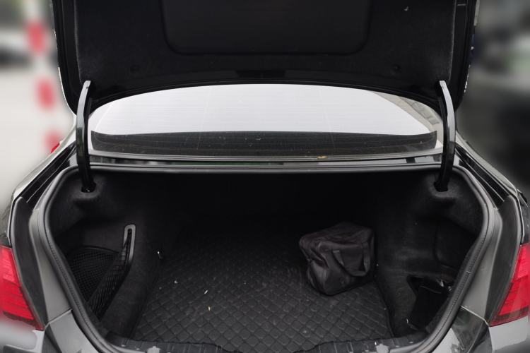 Used BMW 5 Series 2014 535Li Leading Model Trunk