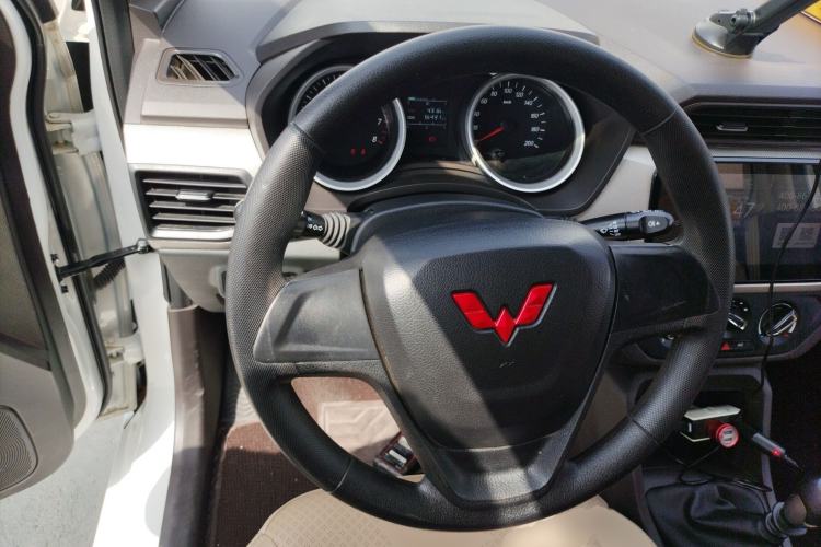 Used Wuling Hongguang 2021 1.5L Facelifted S Comfort Version with Electric Power Steering LAR
