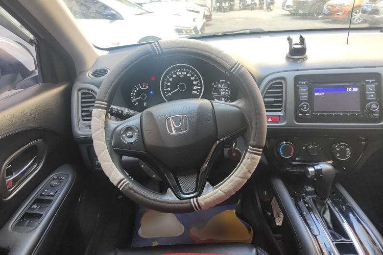 Used Honda Vezel 2015 1.8L CVT 2WD Elite Model Steering Wheel