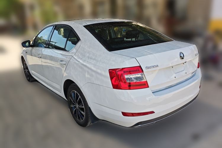 Used Skoda Octavia 2017 1.6L Automatic Smart Drive Edition
