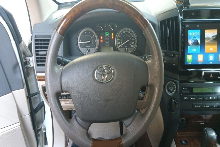 Used Toyota Land Cruiser 2014 4.0L Automatic Parallel Import Version 5 Seats