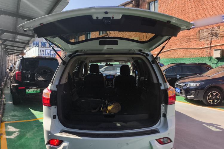 Used Isuzu mu-X 2017 3.0T Four-Wheel Drive Automatic Luxury 7-Seater China IV Standard
